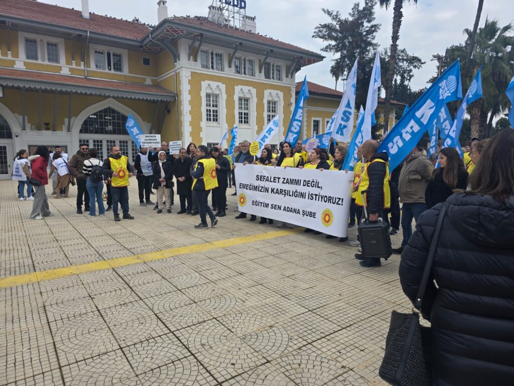 Kamu emekçileri hakkını istiyor!