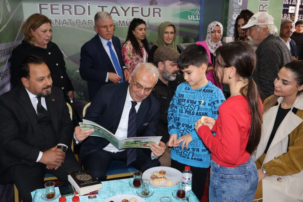 MHP Adana Teşkilatları Çukurova Kitap Fuarı’nda