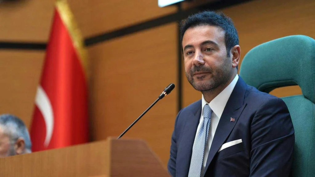 Başkan Akpolat’a Adana siyasetçilerinden destek