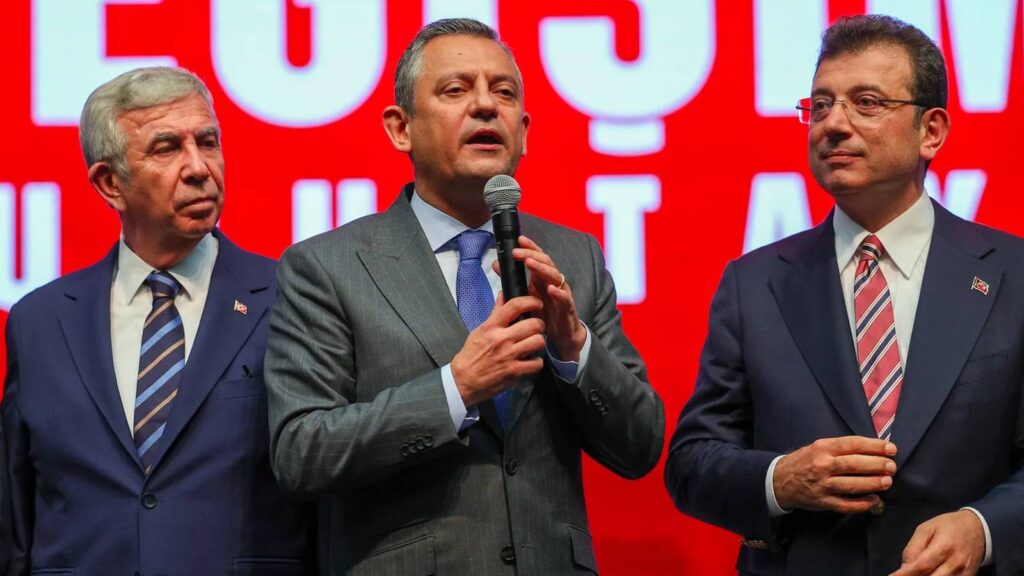 CHP’de adaylık yarışının şartları netleşti