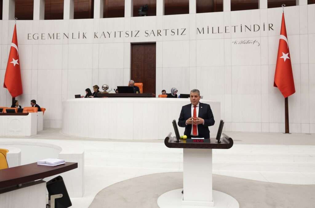 “8 Mart resmi tatil günü ilan edilsin”