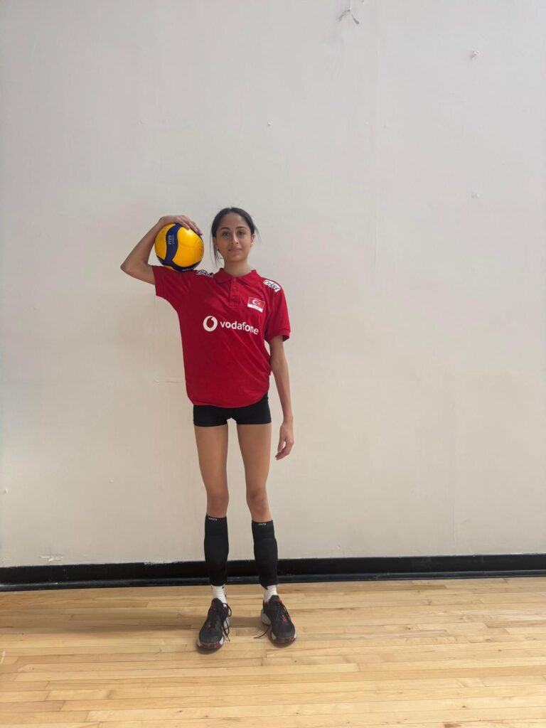 İrem Kürklü Adana’nın gururu oldu